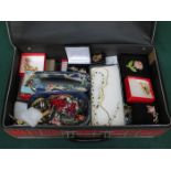 CASE CONTAINING QUANTITY OF VARIOUS BOXED AND UNBOXED COSTUME JEWELLERY,