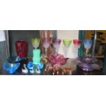 MIXED LOT OF VARIOUS COLOURED GLASSWARE