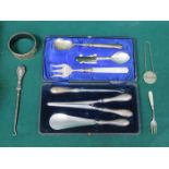 HALLMARKED SILVER HANDLED ACCESSORY KIT PLUS OTHER SILVER ITEMS INCLUDING SNAP BANGLE,