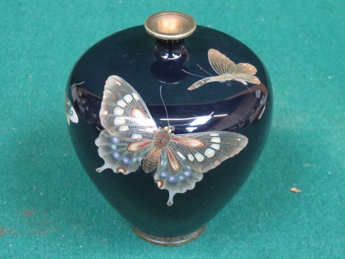 JAPANESE CLOISONNE VASE DECORATED WITH BUTTERFLIES,