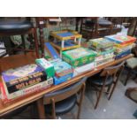 PARCEL OF VINTAGE PUZZLES, BOARD GAMES,