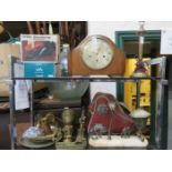 SUNDRY LOT INCLUDING MANTEL CLOCK, LAMPS,