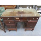 ANTIQUE MAHOGANY VENEERED KNEEHOLE WRITING DESK,