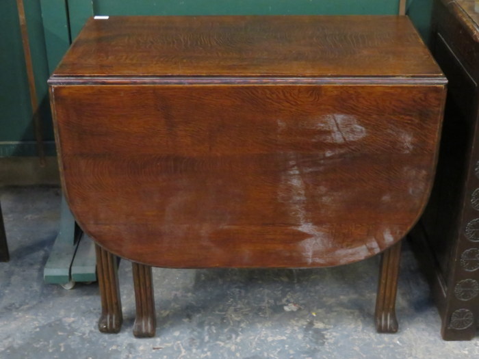 OAK DROP LEAF DINING TABLE