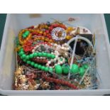 PARCEL OF VARIOUS COSTUME JEWELLERY, COMPACTS, ETC.