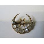 UNHALLMARKED VICTORIAN CRESCENT MOON FORM BROOCH