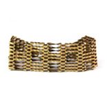 A 9ct yellow gold gate bracelet (approx. 18.5gr).