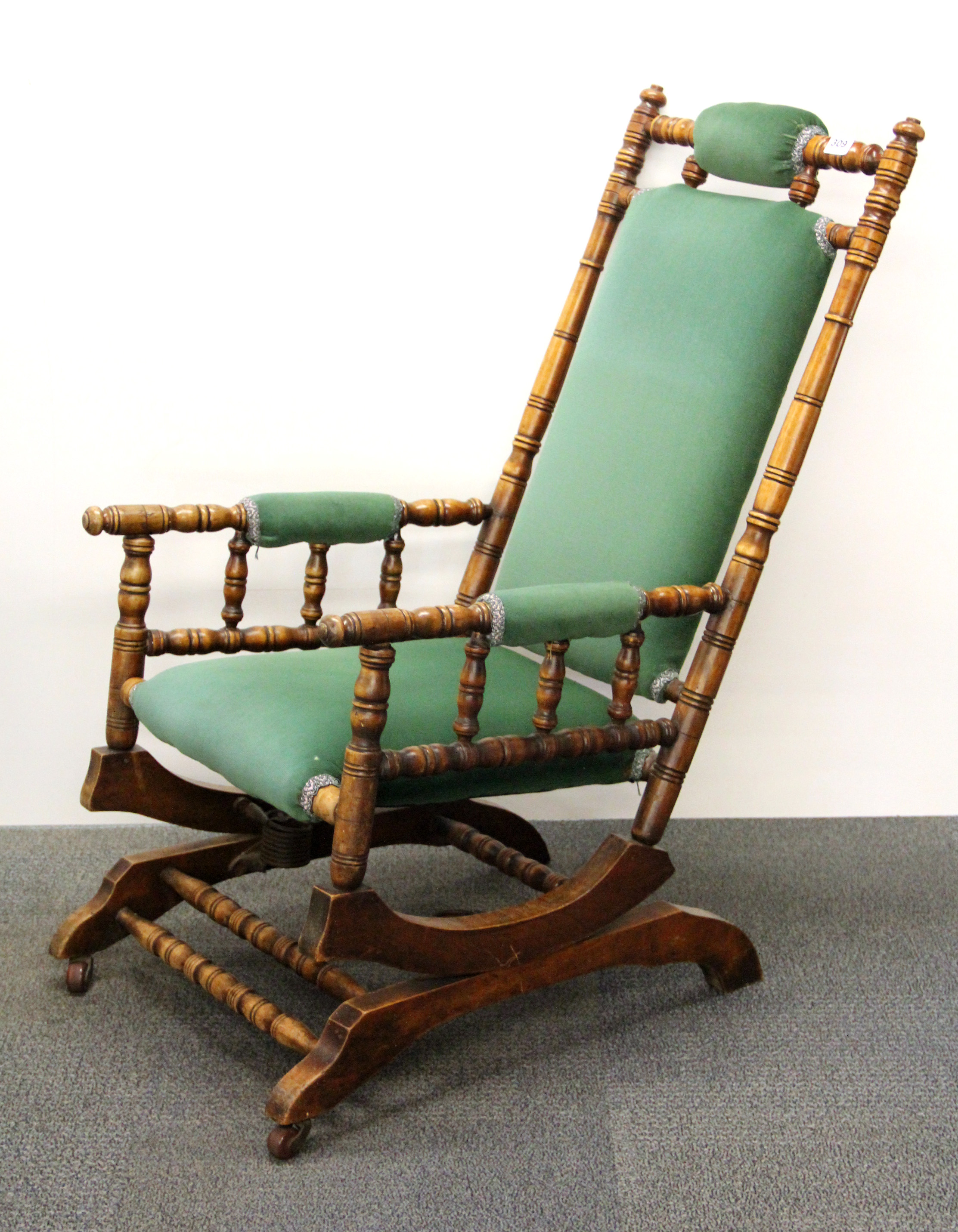 A 19th century American style rocking chair. - Image 2 of 2