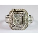 An impressive gentleman's 9ct white gold diamond set ring (R.5).