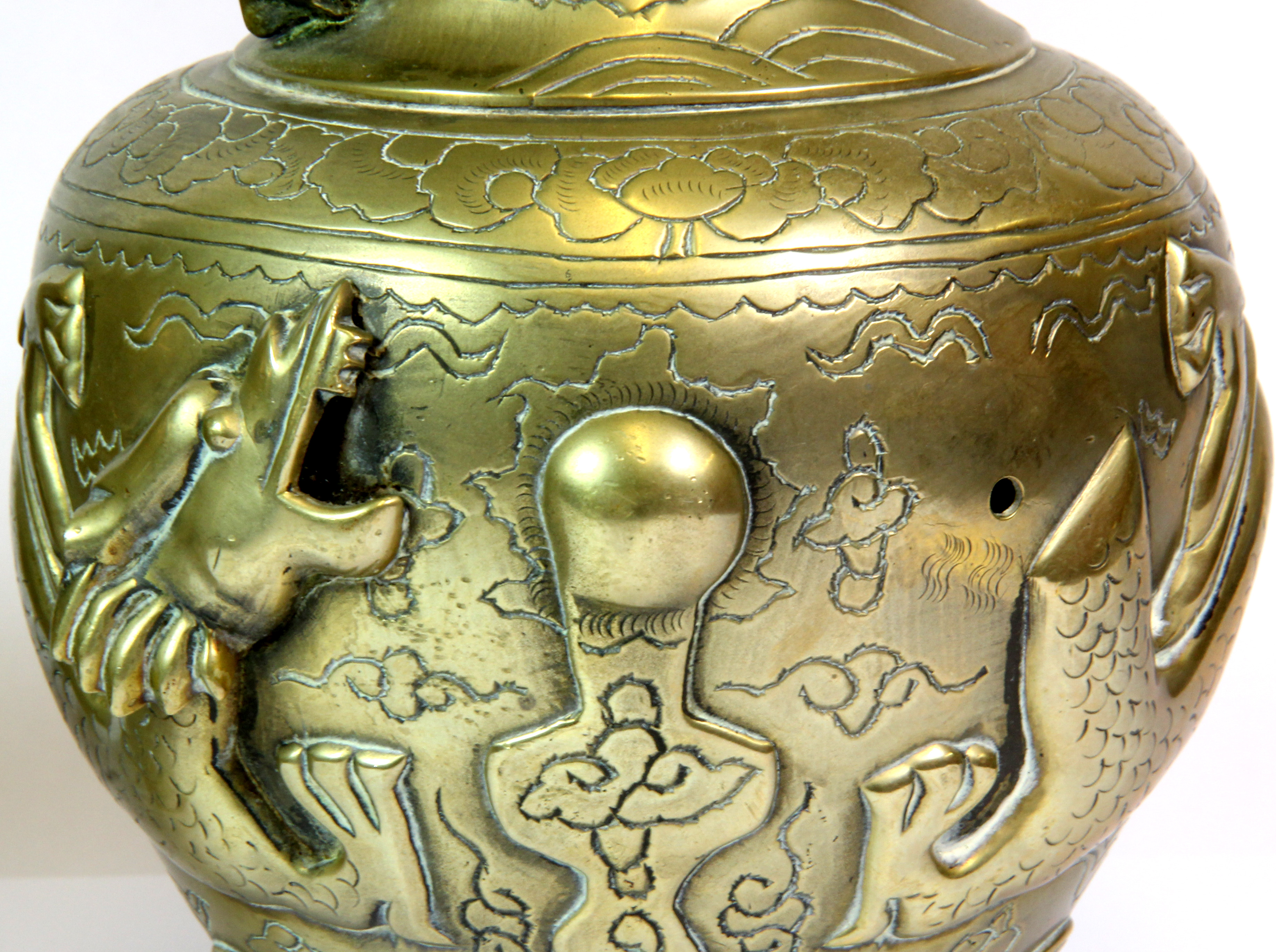 A pair of early 20th century brass / bronze dragon vases, H. 24cm. - Image 2 of 4