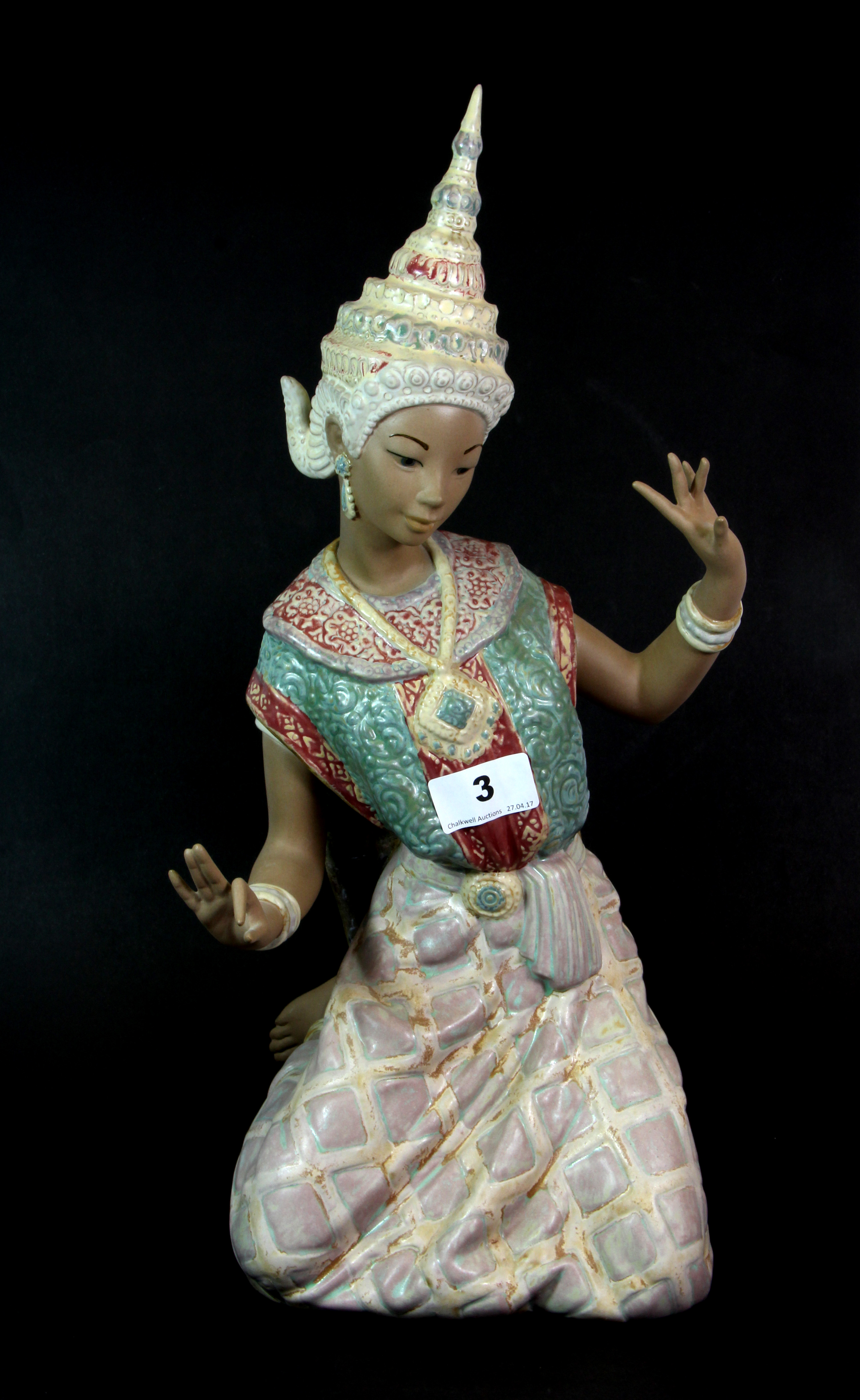 A large Lladro pottery figure of a Thai dancer, H. 43cm.