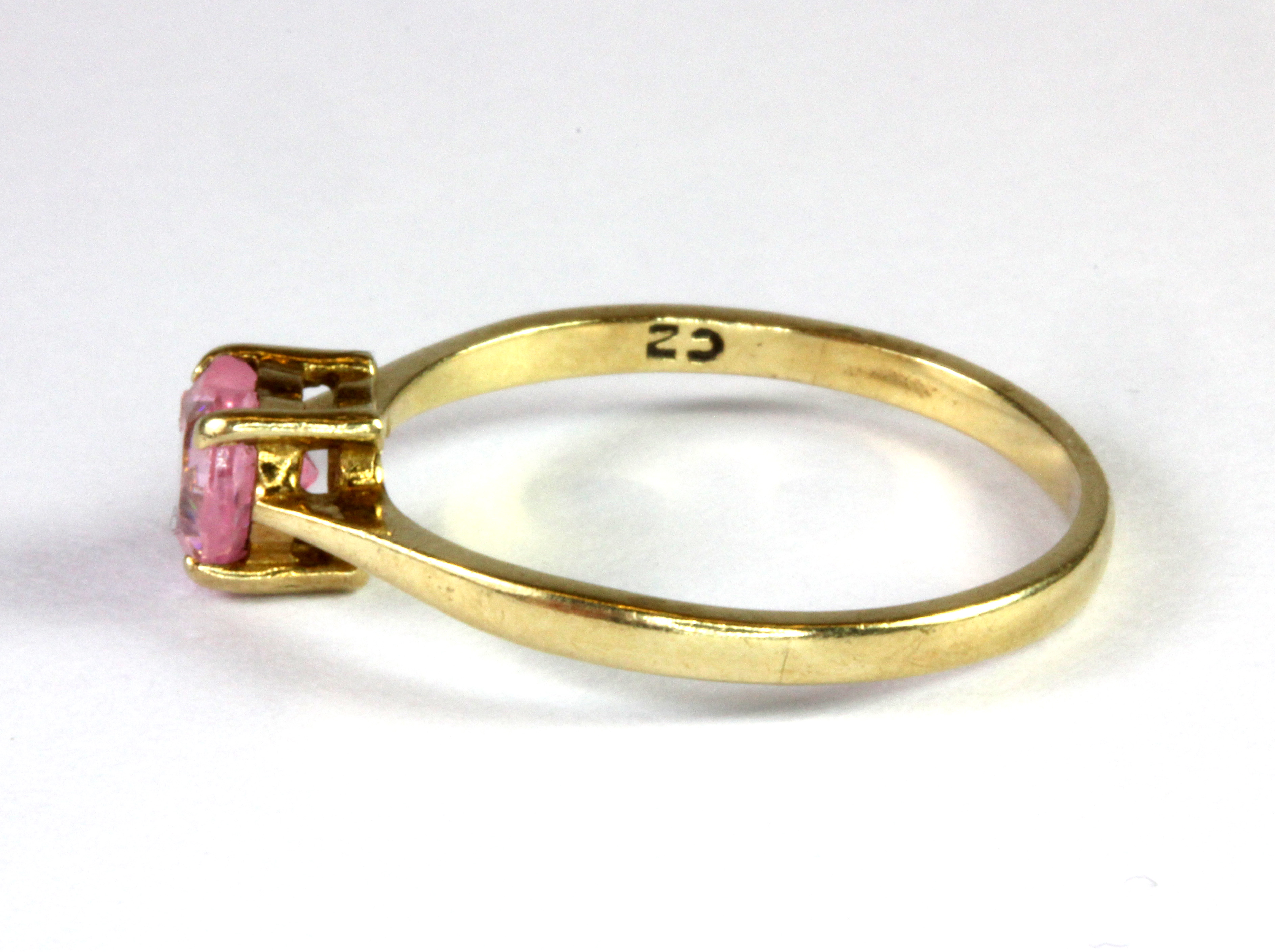A 9ct yellow gold ring set with a heart shaped pink stone (L). - Image 2 of 2