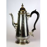 A heavy hallmarked silver coffee pot, H. 23cm, gross weight approx. 460g.