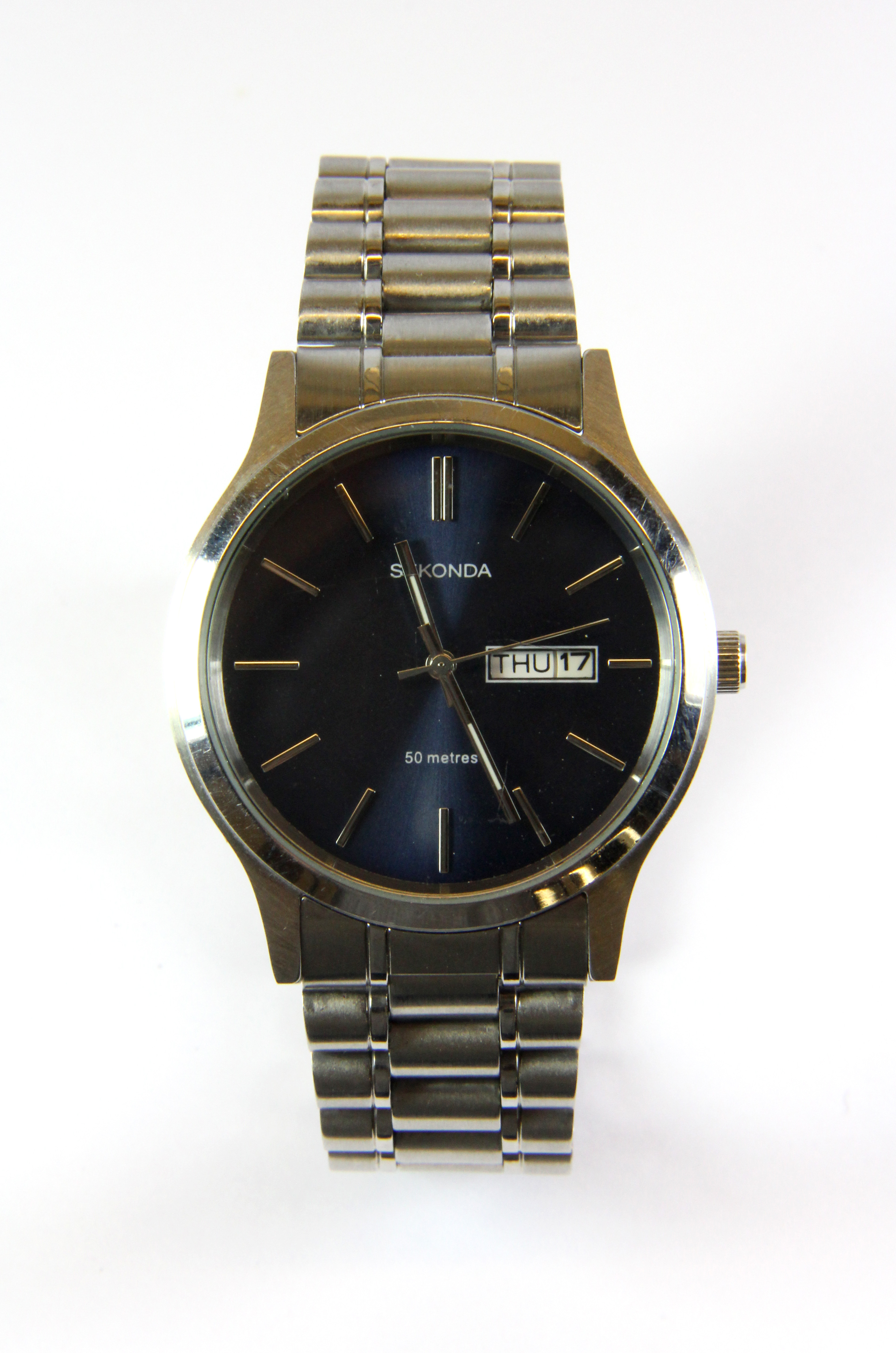 A gentleman's Sekonda blue face wristwatch.