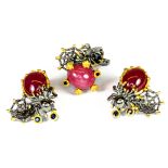 A Hana Maae 925 silver gilt pair of earrings and matching ring on the shape of a spider on its