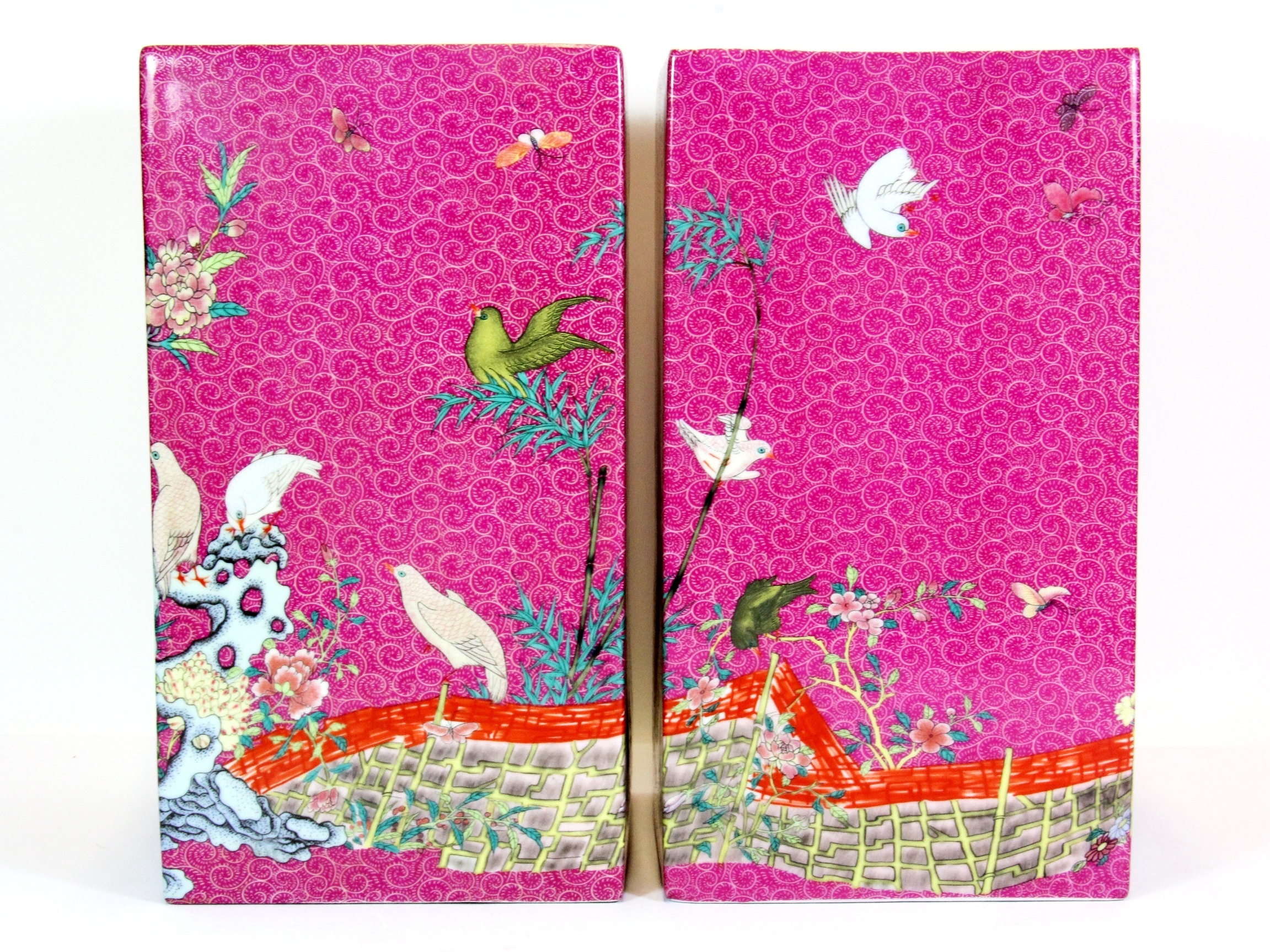 A pair of 19th/20th century Chinese rectangular porcelain vases, hand painted in Canton colours, - Image 4 of 5