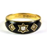 A gentleman's Edwardian 15ct yellow gold enamelled ring set with seed pearls, inscribed in the