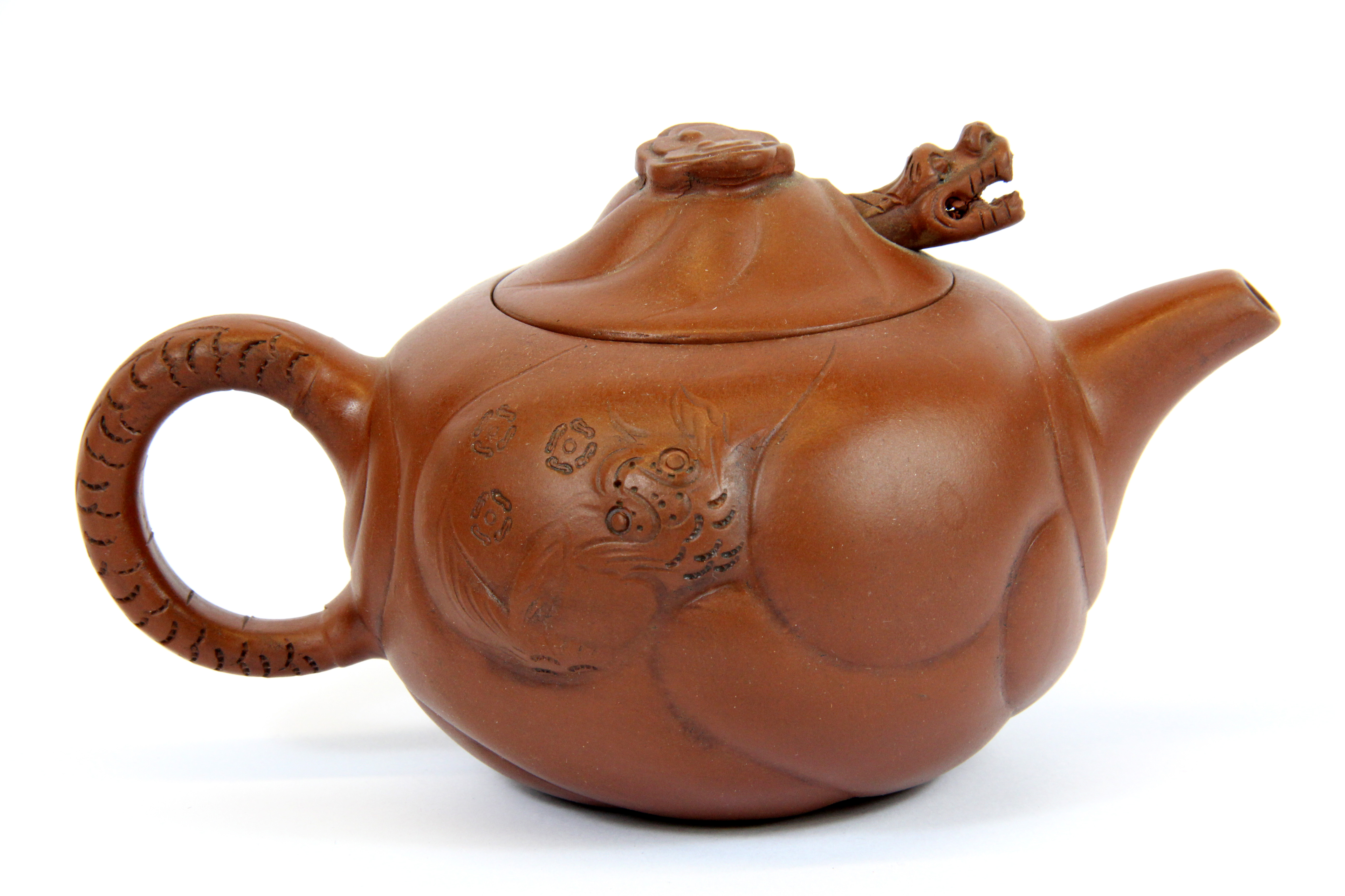 A Chinese handmade Yixing terracotta teapot with dragon decoration and articulated dragon head in - Image 3 of 5