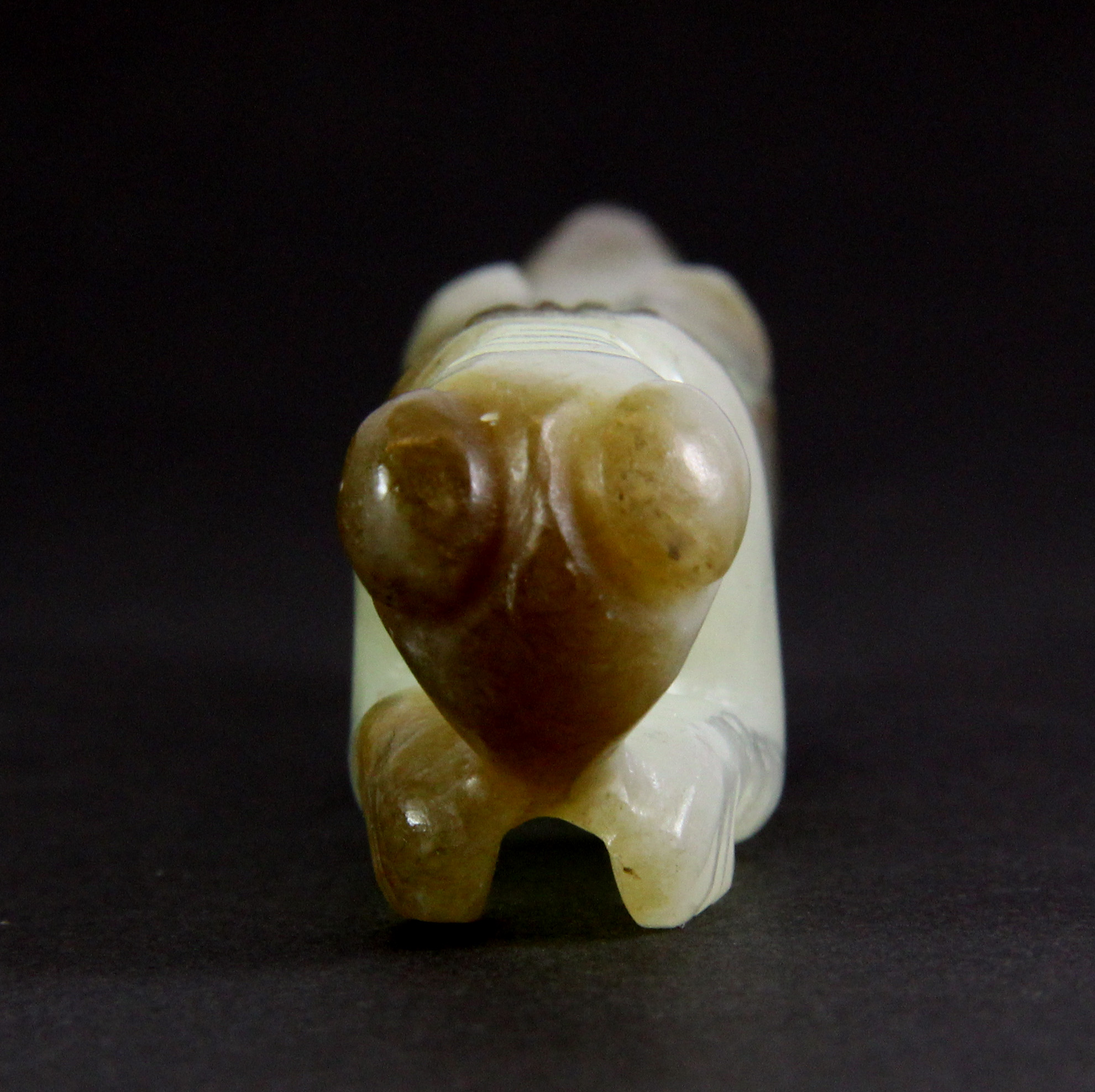 An early 20th century Chinese carved nephrite jade figure of a praying mantis, L. 9.5cm. - Image 3 of 4