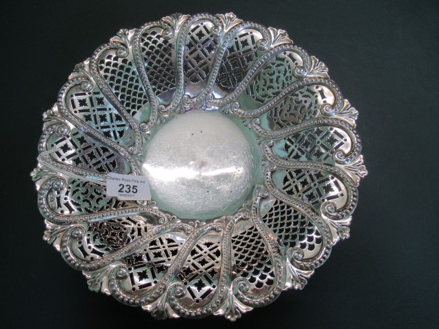 A silver pierced fretwork bowl, Sheffield 1893, 26cm diameter.