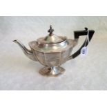 A Walker & Hall silver pedestal teapot, Sheffield hallmarks, 1906.