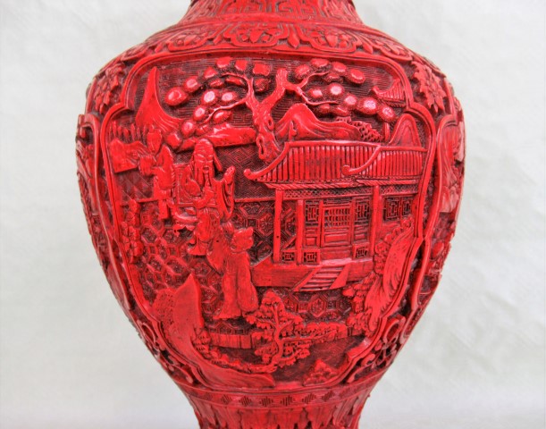 An early 20th century Chinese Cinnabar red lacquered baluster vase of imposing form, - Bild 5 aus 5