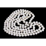 Double-strand pearl necklace