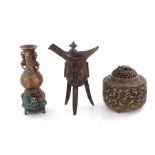 Chinese archaic style bronze vessels (3pcs)