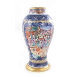 Chinese export Mandarin palette vase