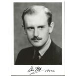 Sqn. Ldr. Desmond Fopp WW2 Battle of Britain pilot signed 7 x 5 black and white portrait photo.