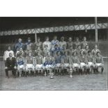 Rangers 1975/76, B/W 12 X 8 Photo Depicting A Superb Image Of Rangers Players Posing For A Squad