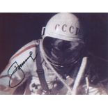 Alexei Leonov signed 10 x 8 inch photo of the first man to undertake a space walk.