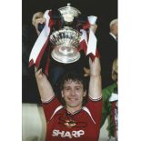 Bryan Robson Col, 12 X 8 Photo Depicting Man United Captain Bryan Robson Holding Aloft The Fa Cup