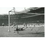 Andy Dibble B/W 6 X 4 Photo Depicting Luton Town Goalkeeper Andy Dibble Making A Superb Save To Deny