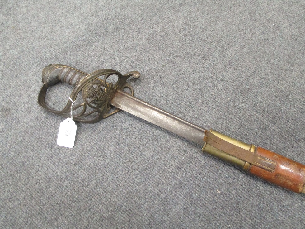 A George IV British 1822 pattern Infantry Officer's Sword, the blade of pipe back form with traces - Bild 5 aus 7