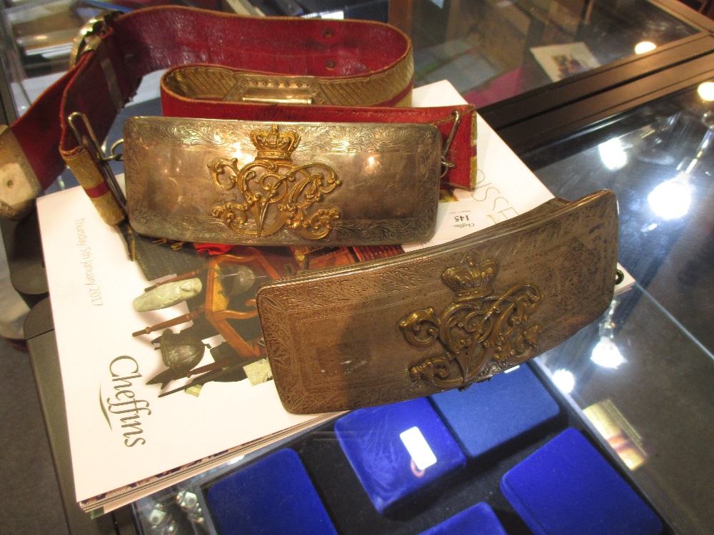 A Victorian silver officer's belt pouch, the interior with scrap of paper inscribed for Lieutenant - Bild 10 aus 11