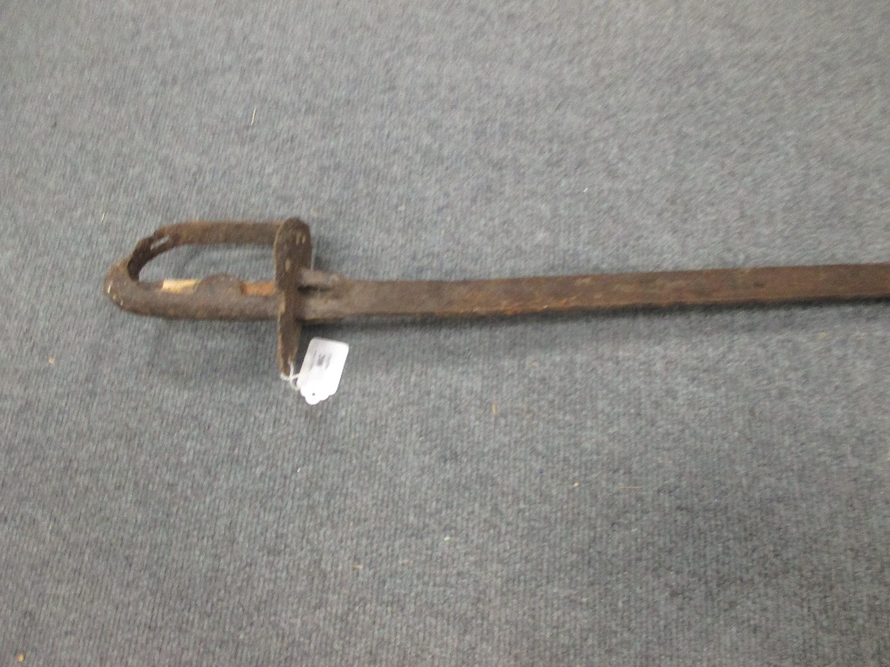 A British 1796 pattern Cavalry Trooper's sword, in excavated condition - Bild 2 aus 3