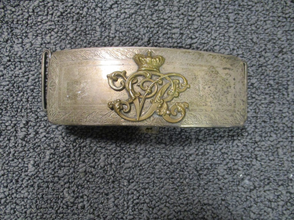 A Victorian silver officer's belt pouch, the interior with scrap of paper inscribed for Lieutenant - Bild 2 aus 11