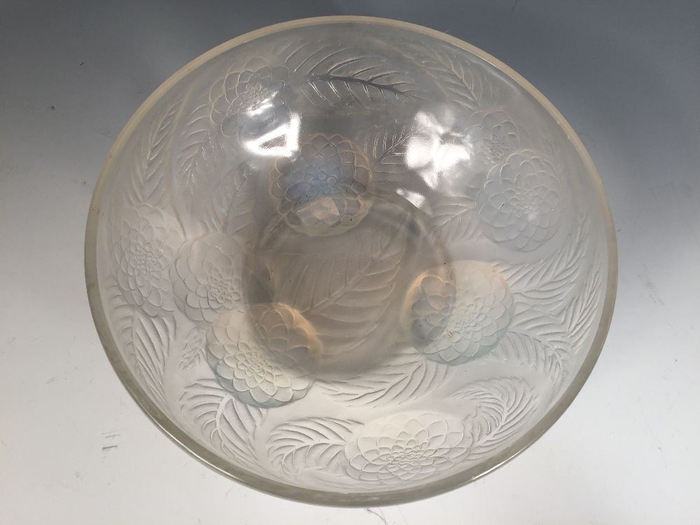 A René Lalique Dahlia pattern opalescent glass bowl, No. 3210, of circular form, moulded mark and - Image 2 of 3