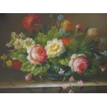 Still life of flowers oil on canvas 20th century in a gilt frame 29 x 40cm