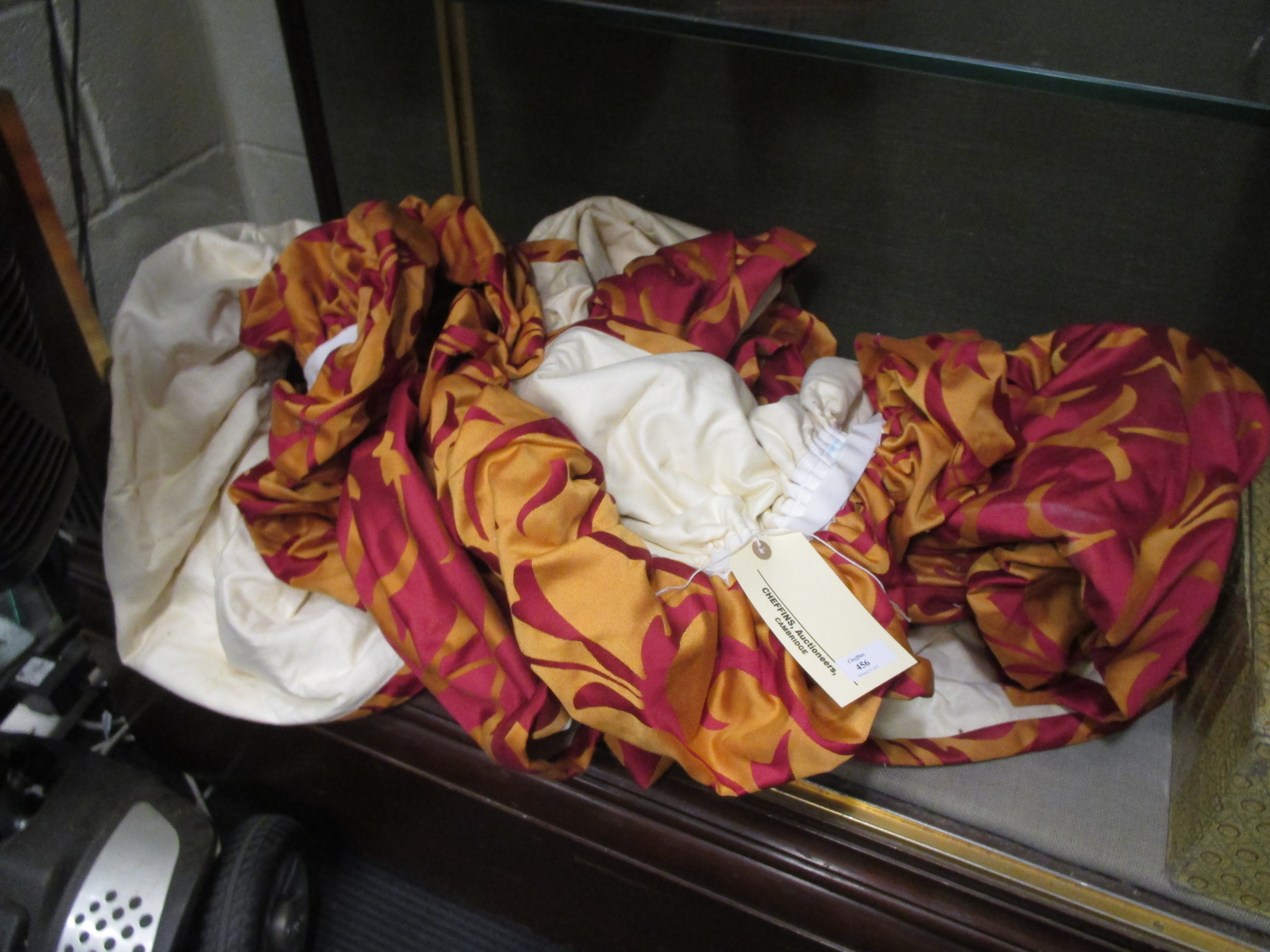 A pair of heavy red and gold curtains with tie backs and matching pelmet 250cm long approximately - Image 2 of 2