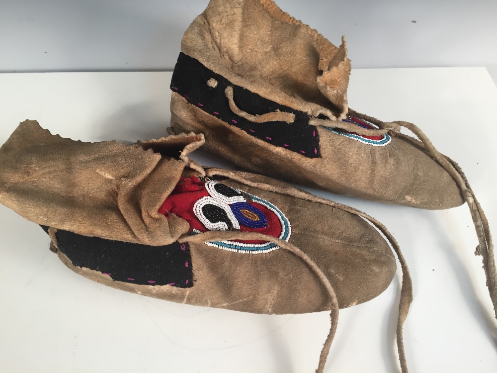 A pair of Plains Indian leather moccasins, with bead worked uppers - Image 3 of 5