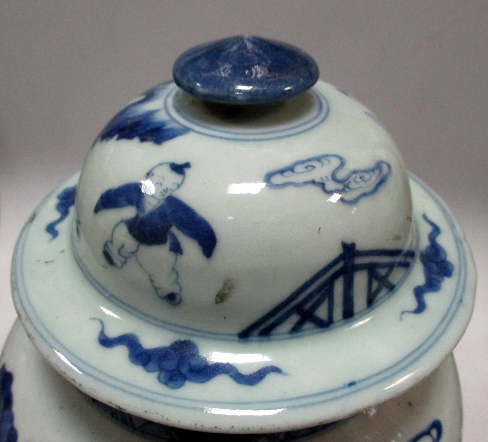 A Transitional style blue and white jar and cover, the baluster shape painted with mothers - Image 5 of 8