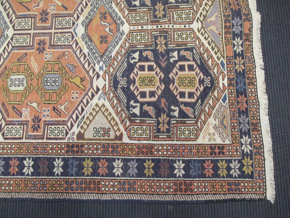 A Sonmak rug, 195 x 120cm - Image 3 of 3