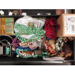 A quantity of mixed jewellery and costume jewellery to include jade, turquoise, silver, mixed