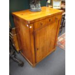 A Biedermeier pedestal cupboard, 91 x 71 x 46 cm