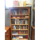 General books, reference, novels, Penguins, etc (several shelves)