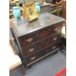 A small chest of drawers, decorated with Chinoiseries, on bracket feet, 74cm wide