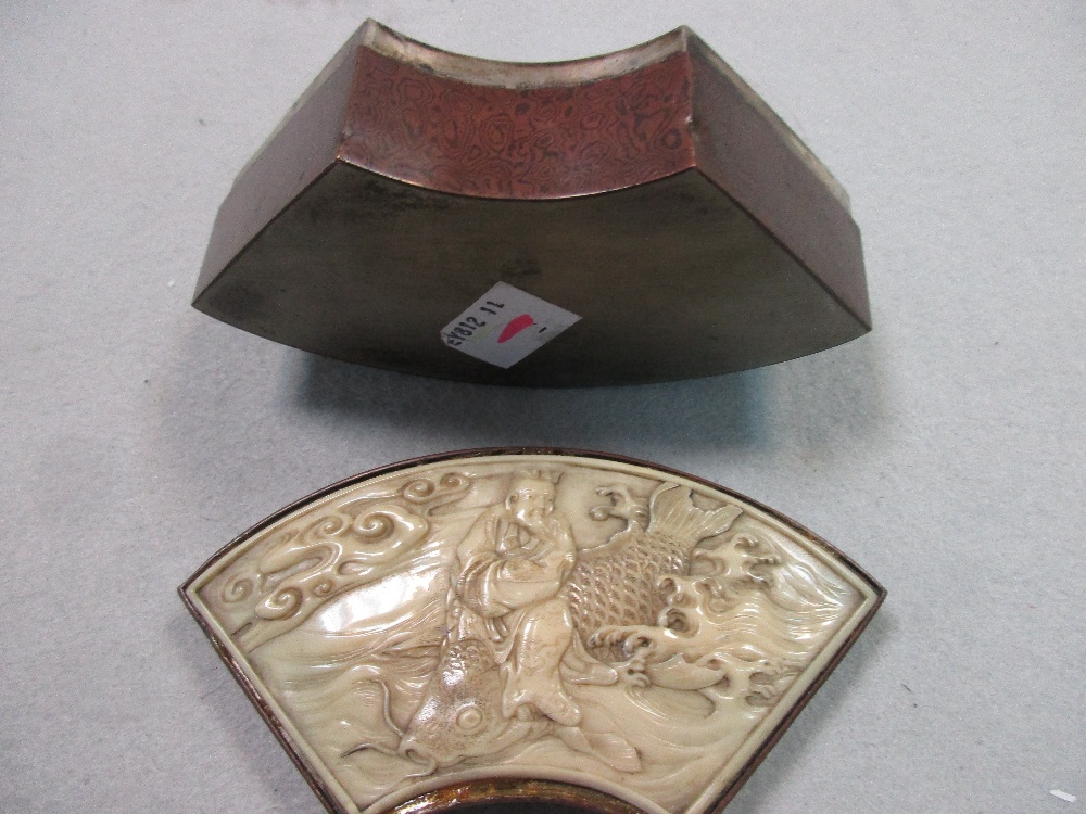 An ivory topped mokume crescent shaped box, the lid carved in relief with Kinko Sennin riding his - Image 2 of 3