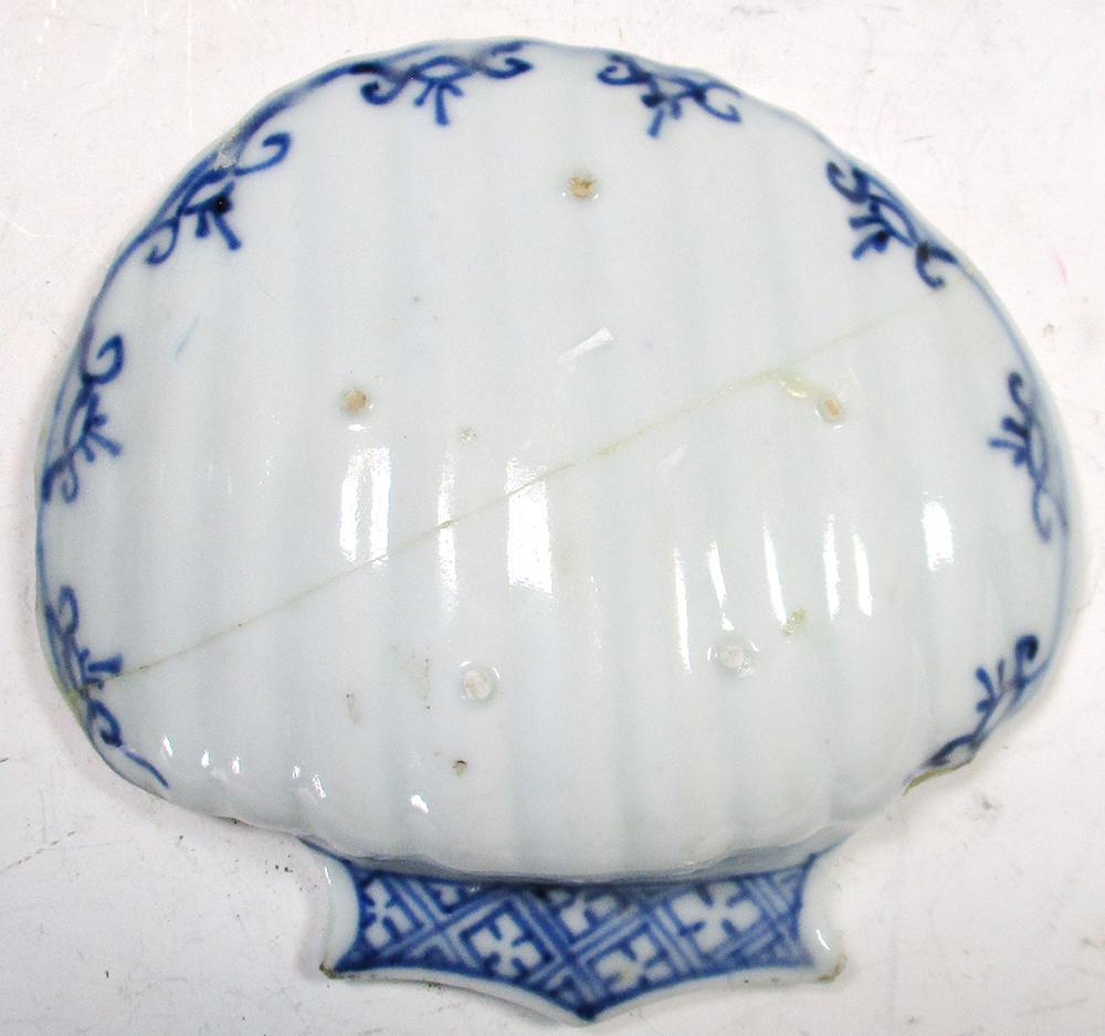 Four 18th century blue and white wares, the patty pan, coffee cup and can painted with islands, - Image 13 of 13